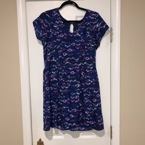 Patterned short sleeve dress